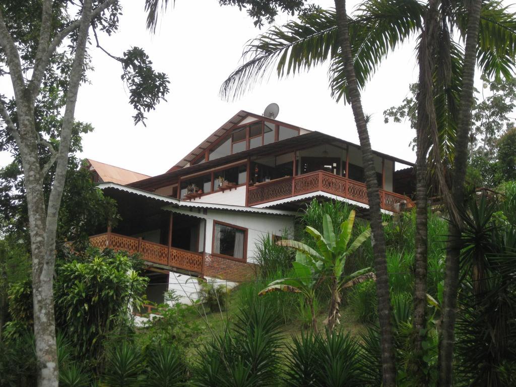 Spanish By The River - Turrialba Bagian luar foto
